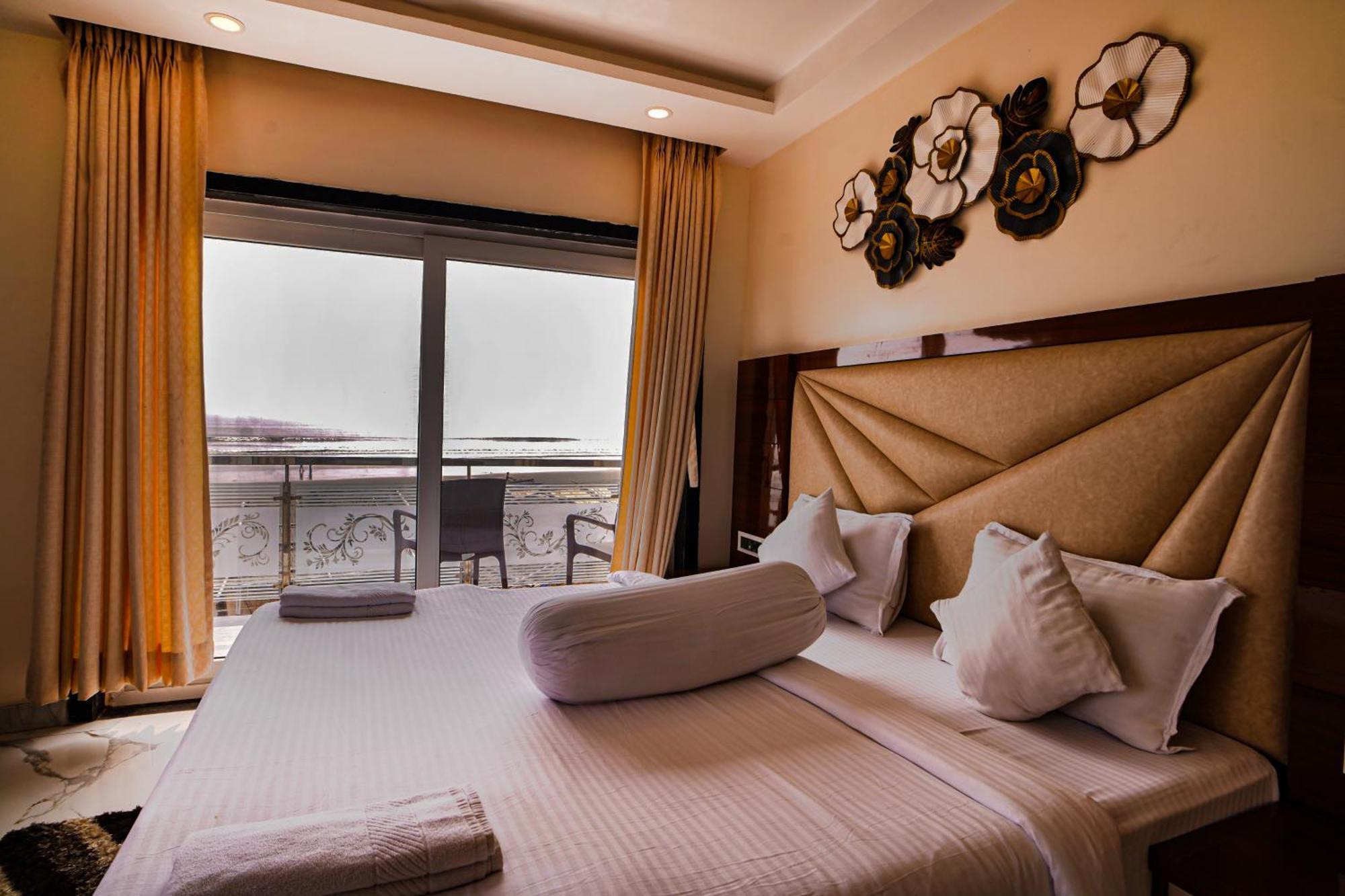 Prasant On Beach Resort !! Lift - Wifi -Restaurant-Parking Facilities-Newly Decorated Room !! Mandarmani Exterior photo