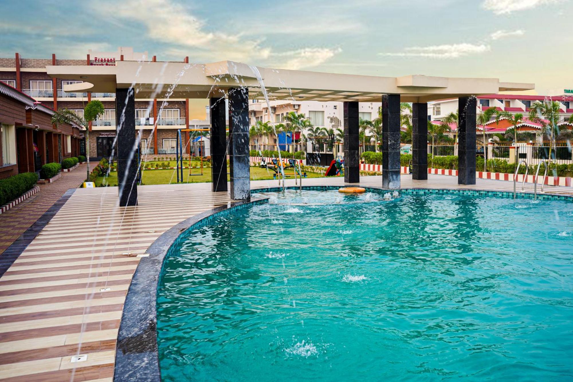 Prasant On Beach Resort !! Lift - Wifi -Restaurant-Parking Facilities-Newly Decorated Room !! Mandarmani Exterior photo