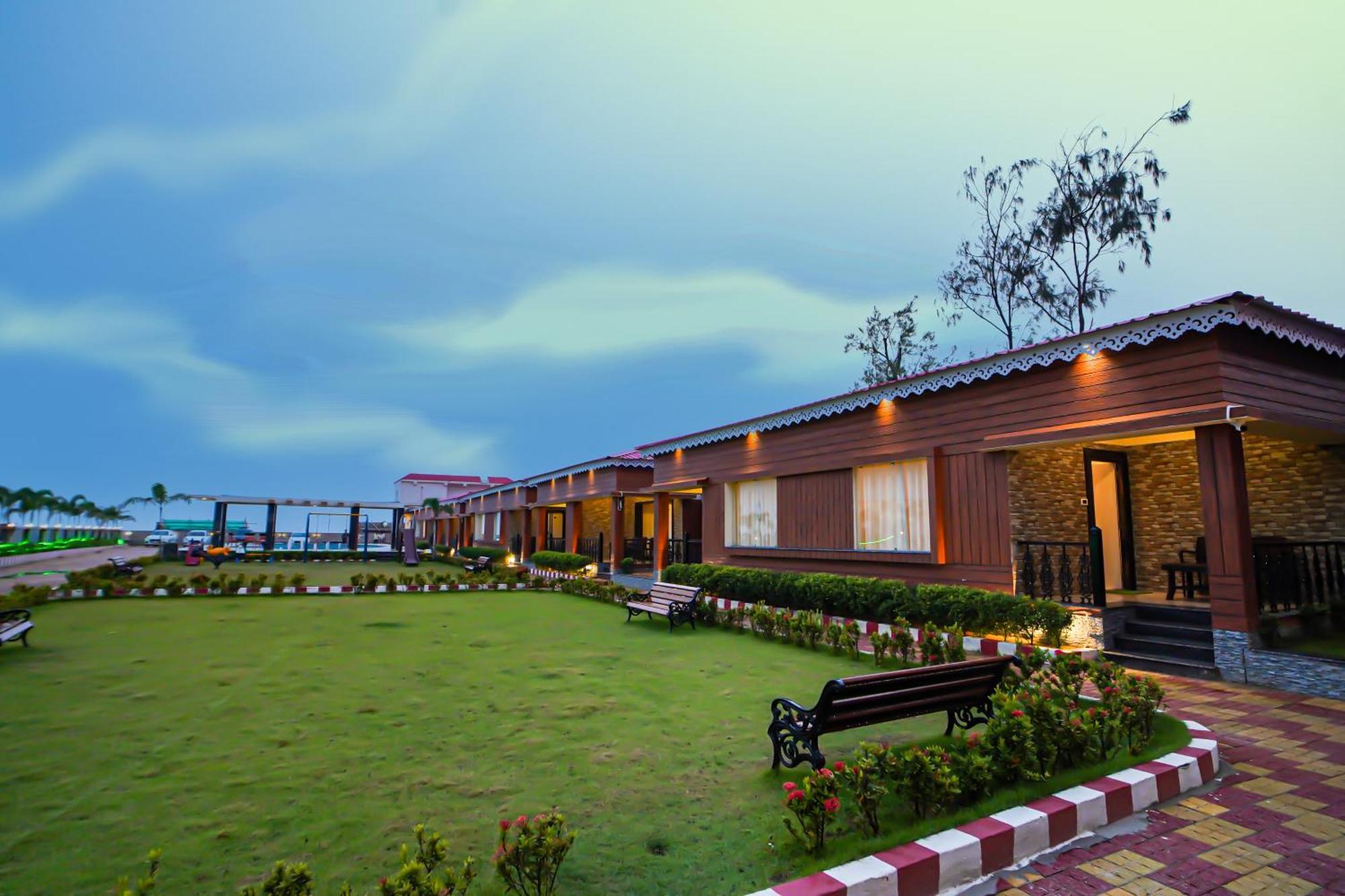 Prasant On Beach Resort !! Lift - Wifi -Restaurant-Parking Facilities-Newly Decorated Room !! Mandarmani Exterior photo